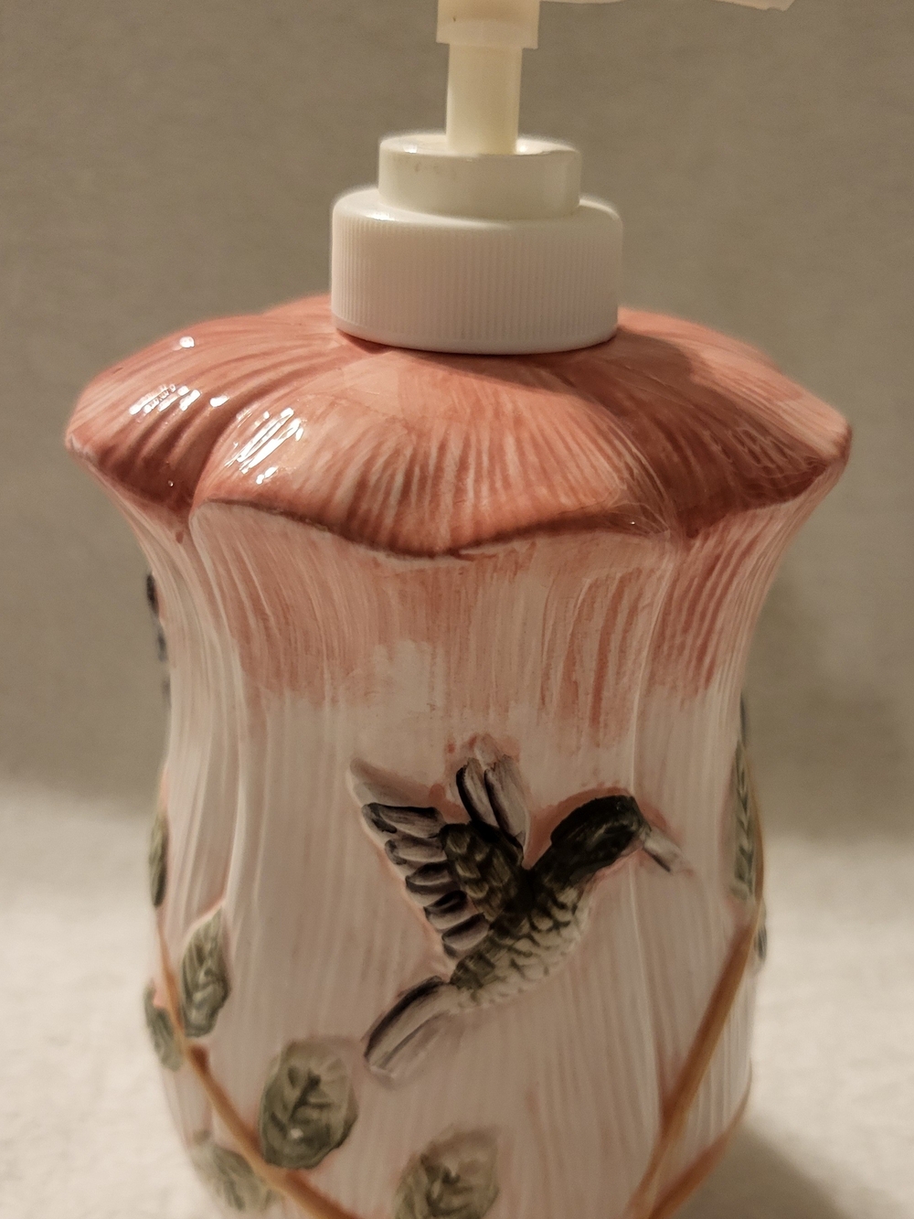 VTG Flower Hummingbird Butterfly Leaves Hand Painted CB Ceramic Soap Dispenser
